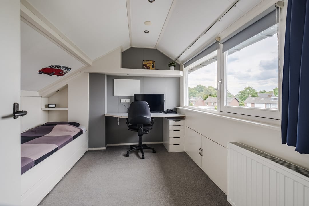 Foto 41 van Azaleastraat 24