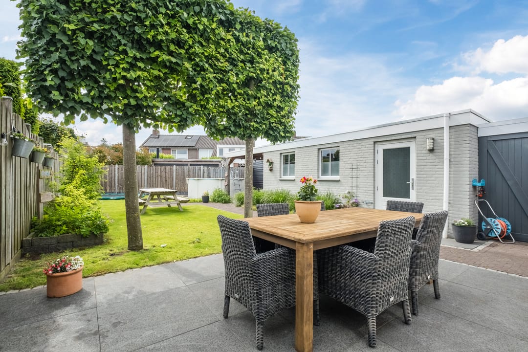 Foto 47 van Azaleastraat 24