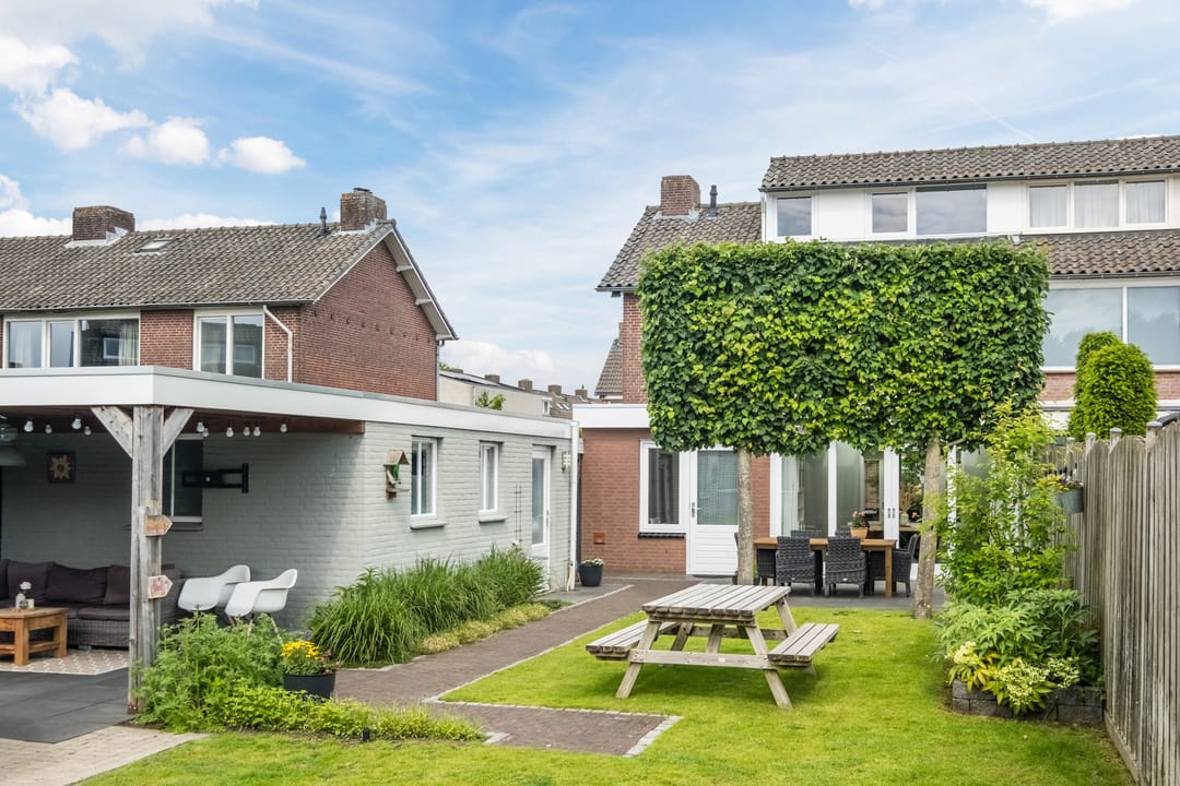 Foto 52 van Azaleastraat 24