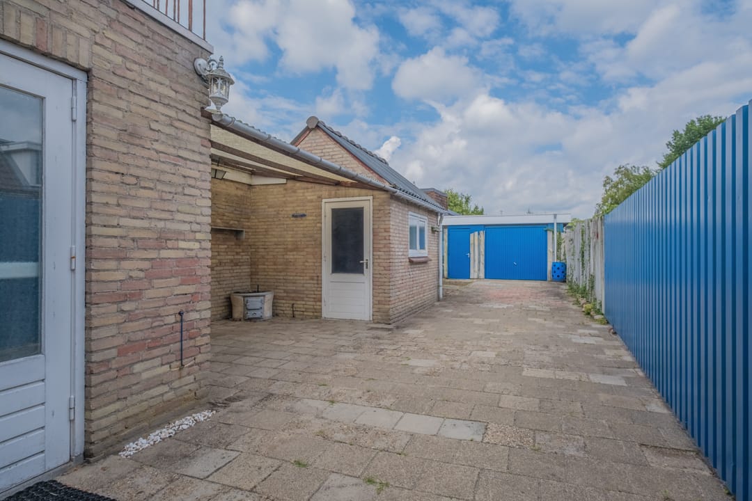 Photo 2 of Ginderover 57