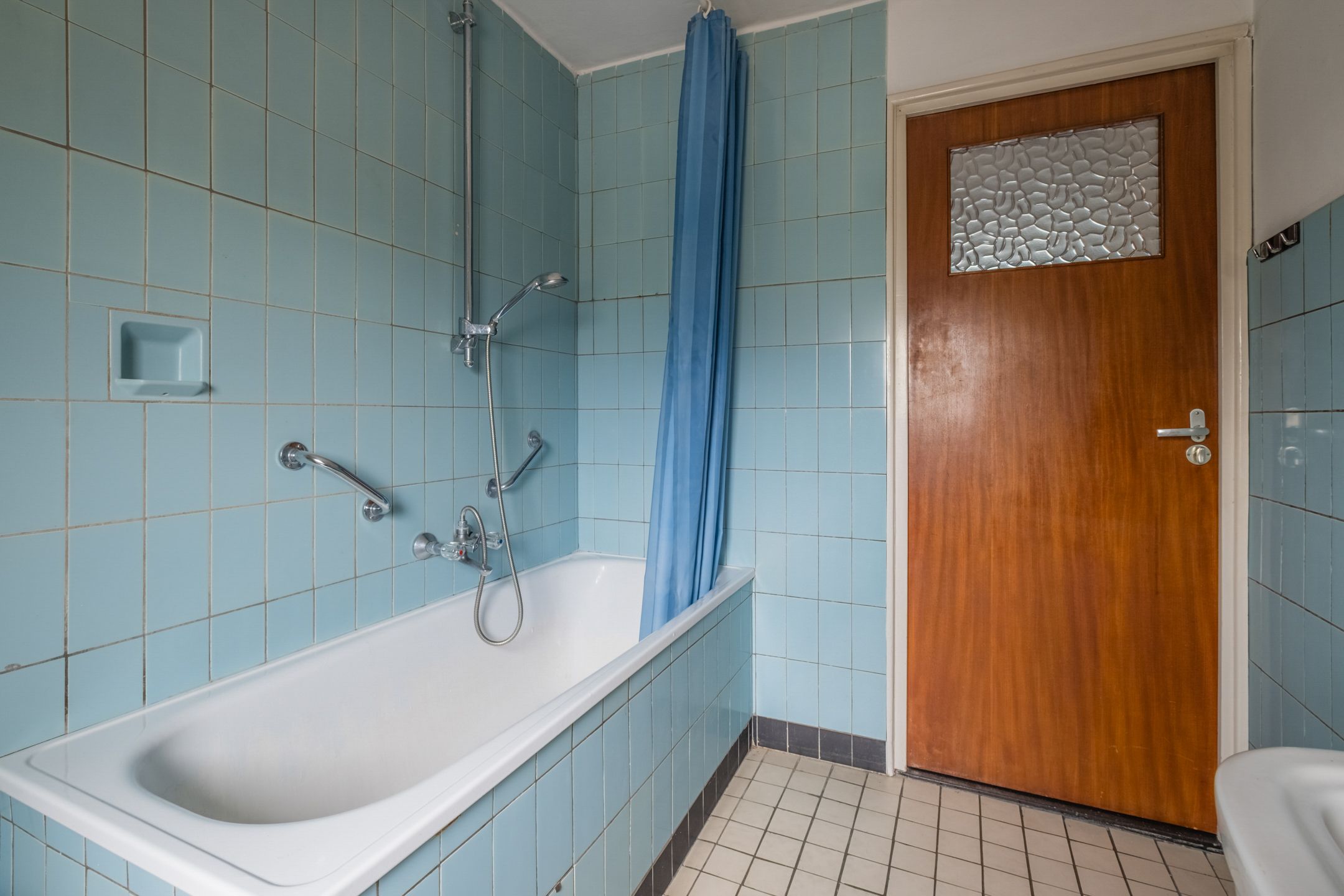 Photo 21 of Ginderover 57