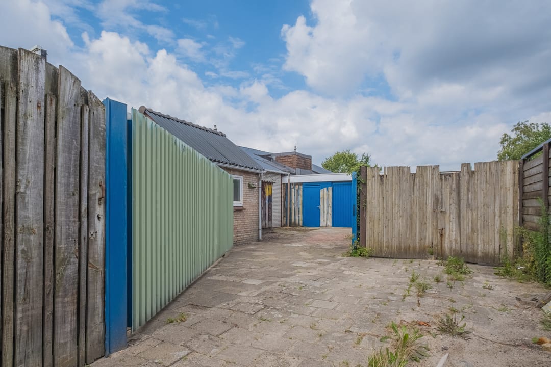 Photo 28 of Ginderover 57