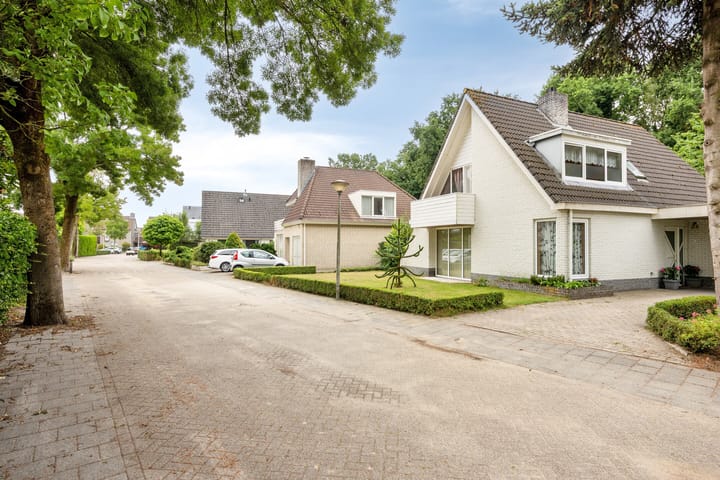 Photo 49 of Briljant 7