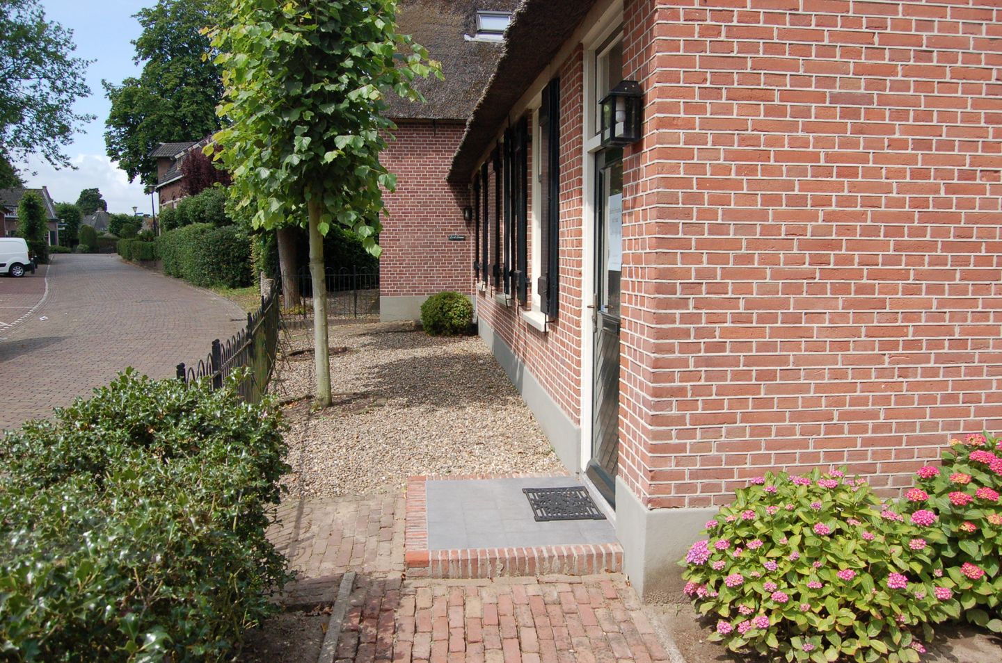 View photo 4 of Brinklaan 9