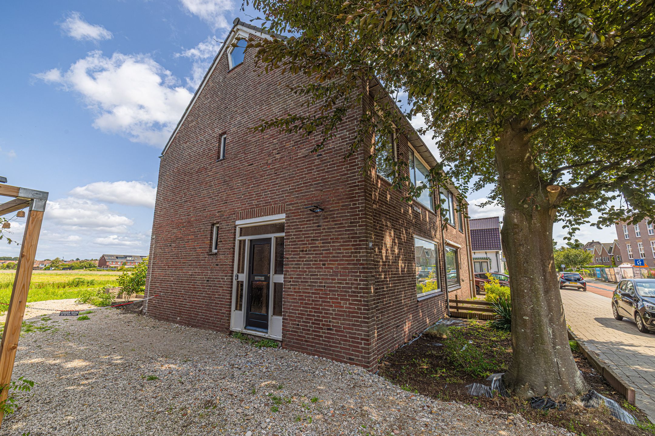 Photo 27 of Stationsweg 98-A