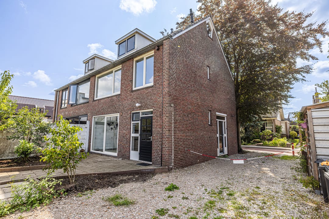 Photo 28 of Stationsweg 98-A