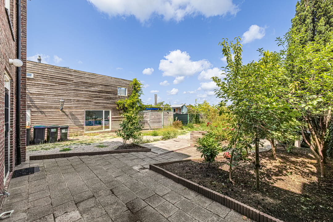 Photo 32 of Stationsweg 98-A