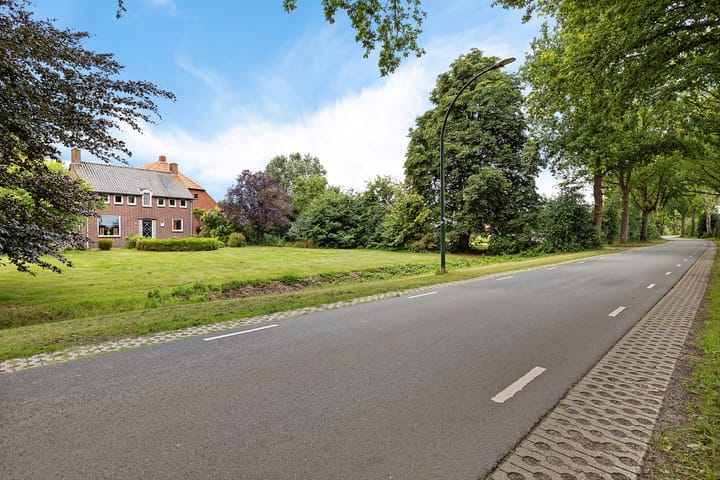 Photo 2 of J. Buiskoolweg 16