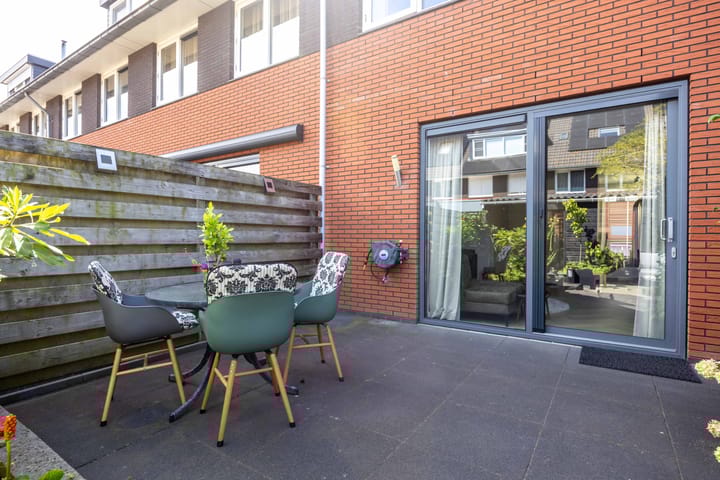 Foto 42 van Klinkerstraat 27