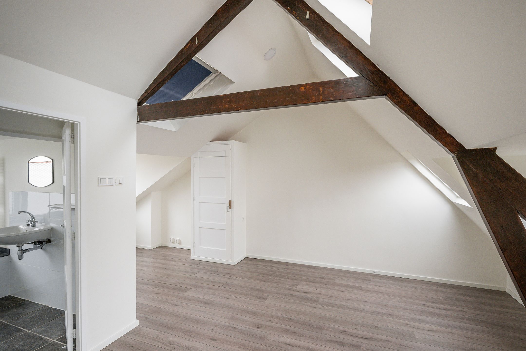 Foto 15 van Da Costastraat 33-A