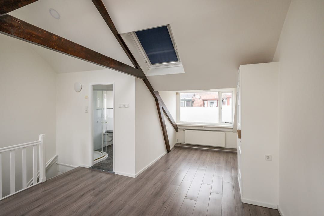 Foto 16 van Da Costastraat 33-A