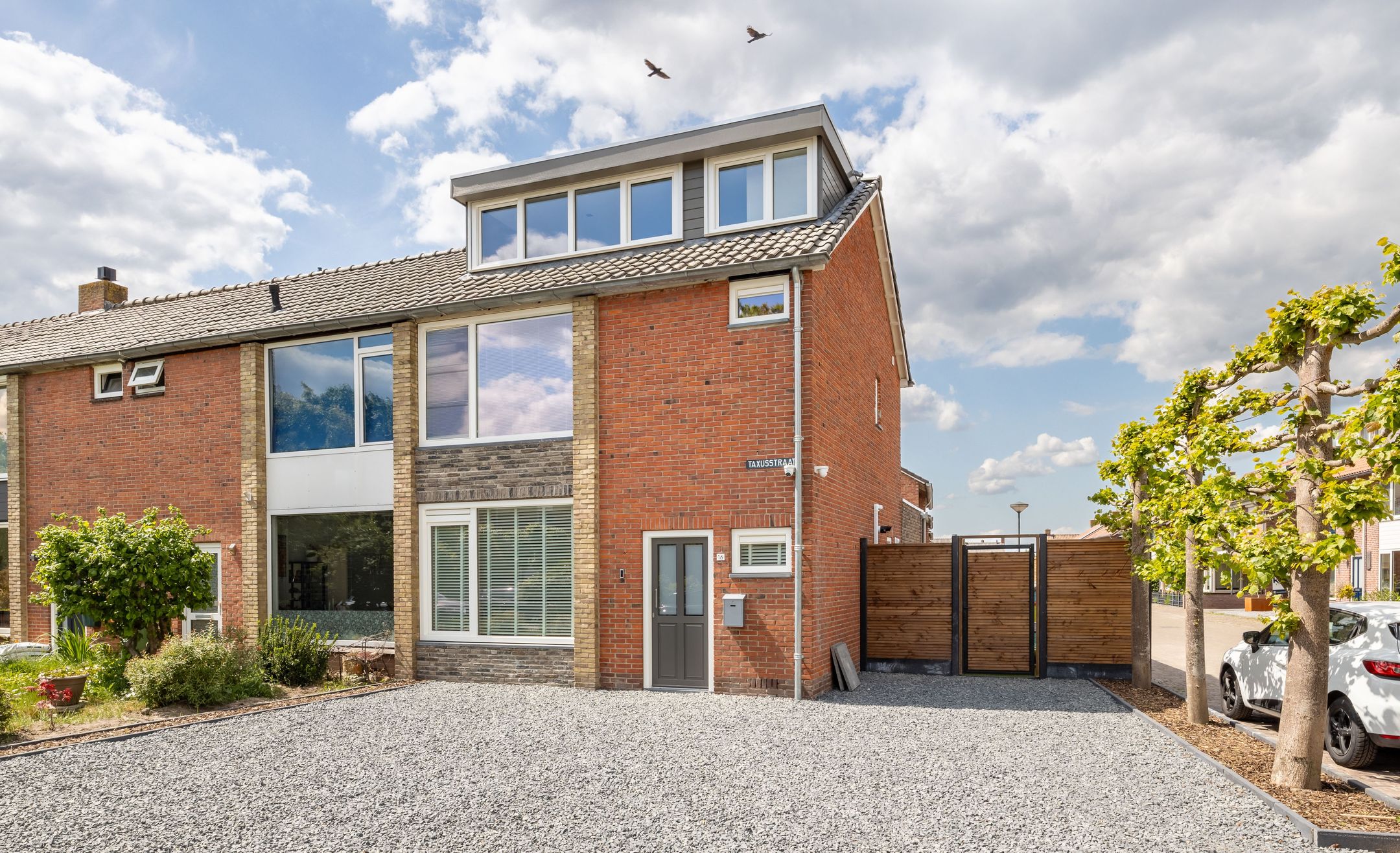 Taxusstraat 16 
