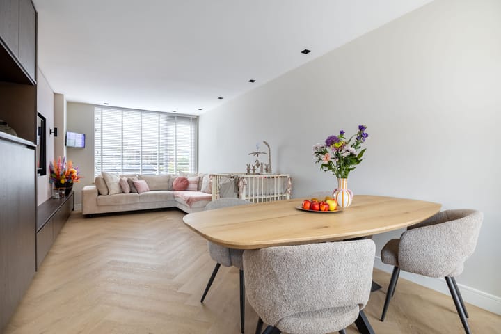 Photo 2 of Taxusstraat 16