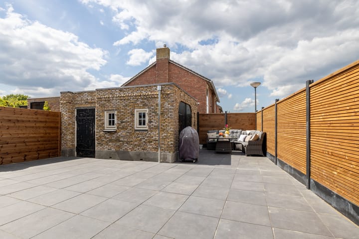 Photo 26 of Taxusstraat 16