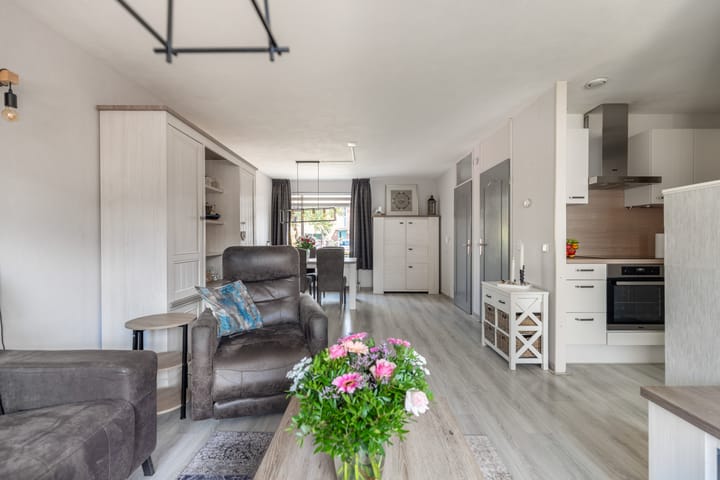 Foto 12 van Weerelaan 16