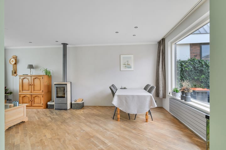 Foto 8 van Zuideinde 209