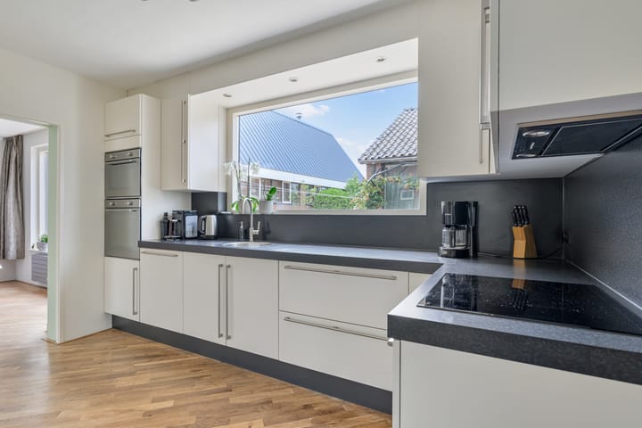 Foto 12 van Zuideinde 209