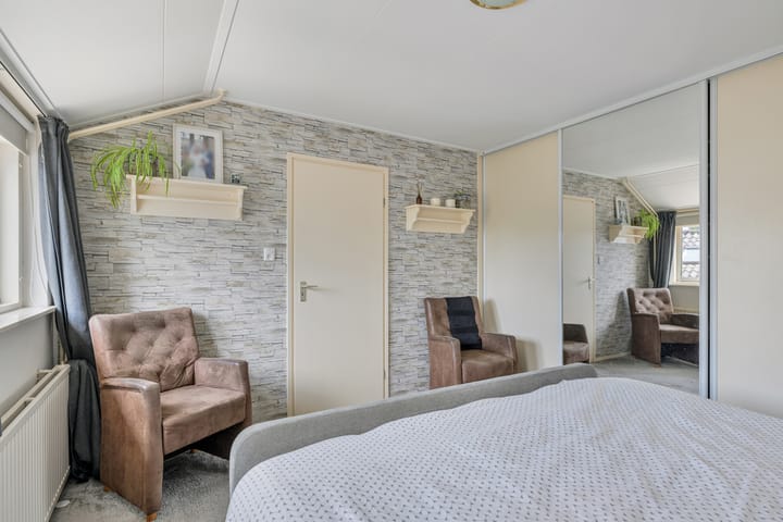 Foto 21 van Zuideinde 209