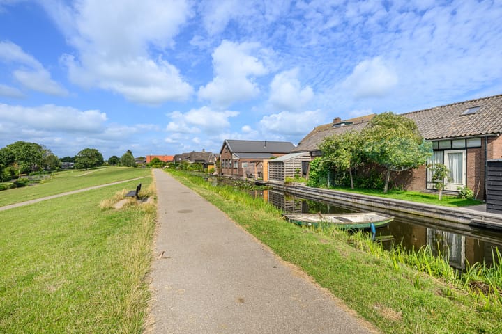 Foto 37 van Zuideinde 209