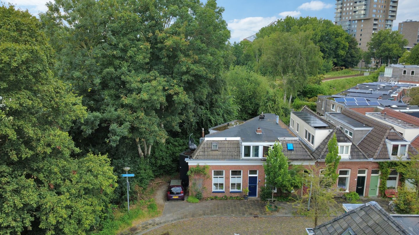 Foto 5 van Eerste Spoorstraat 39