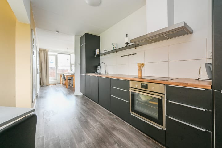 Foto 3 van Marshallplein 65