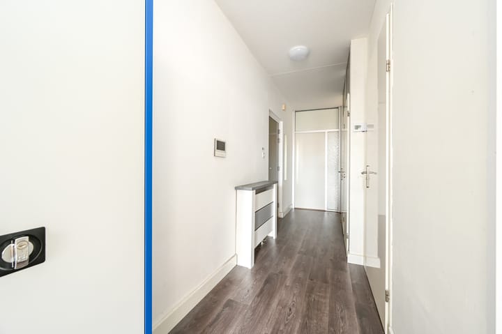 Foto 9 van Marshallplein 65