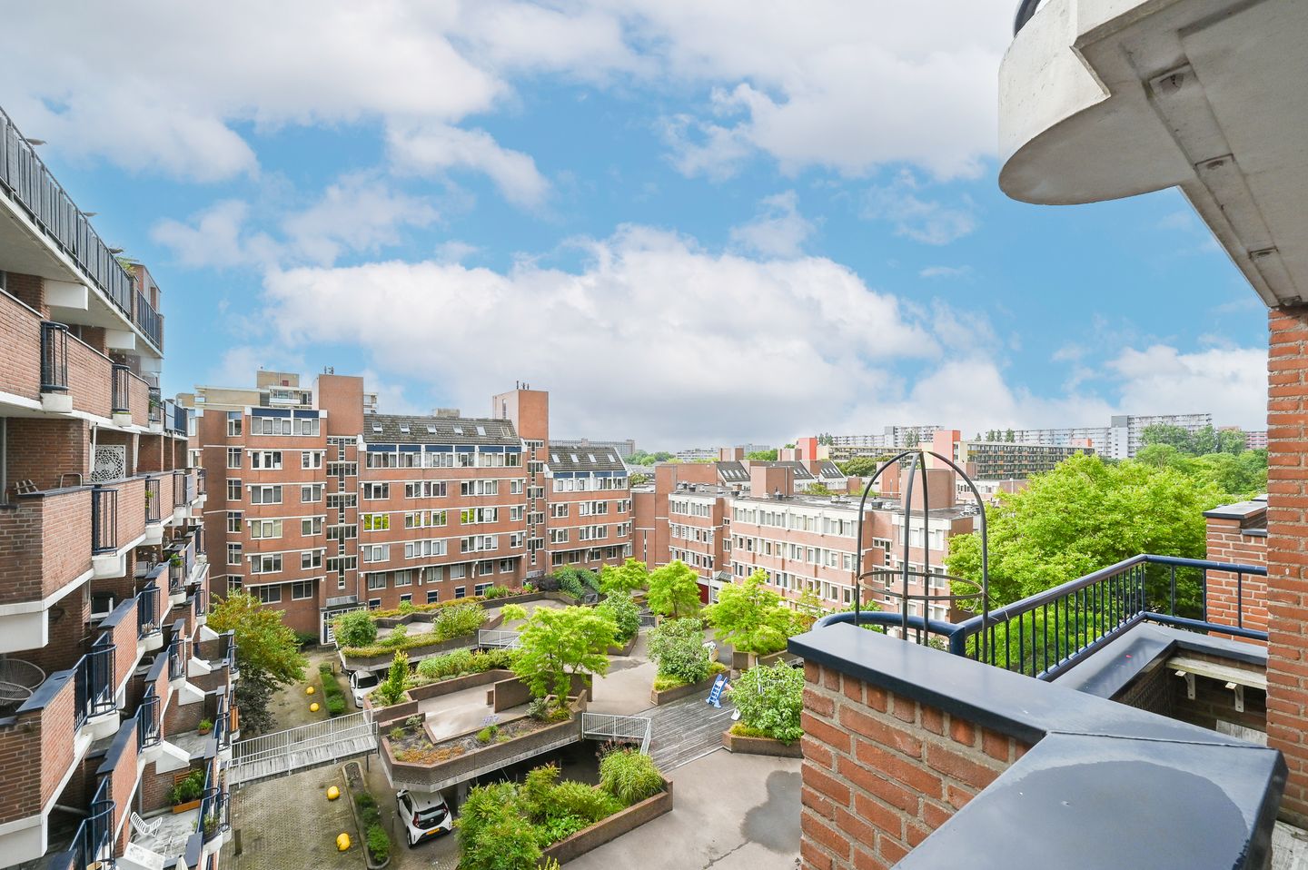 Foto 25 van Marshallplein 65