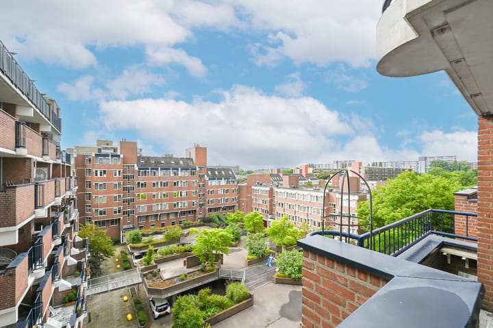 Foto 25 van Marshallplein 65