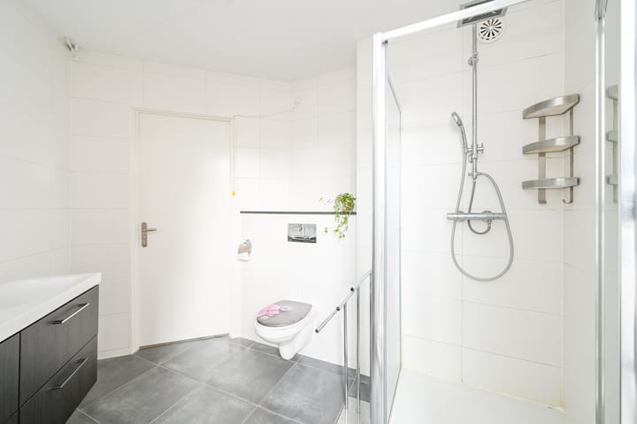 Foto 28 van Marshallplein 65