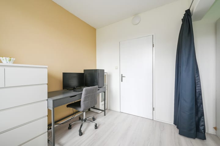 Foto 32 van Marshallplein 65