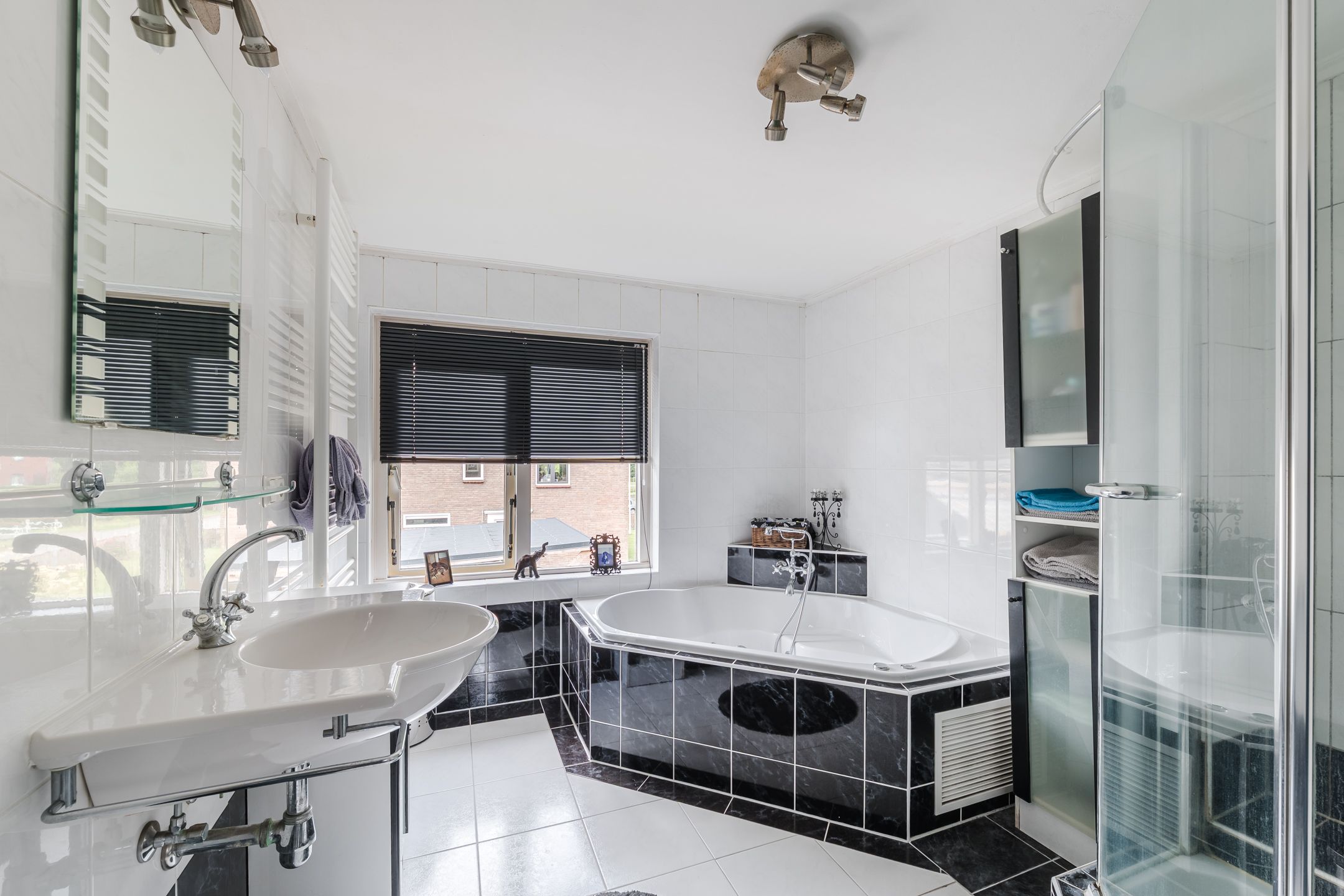 Foto 33 van Elzenlaan 8