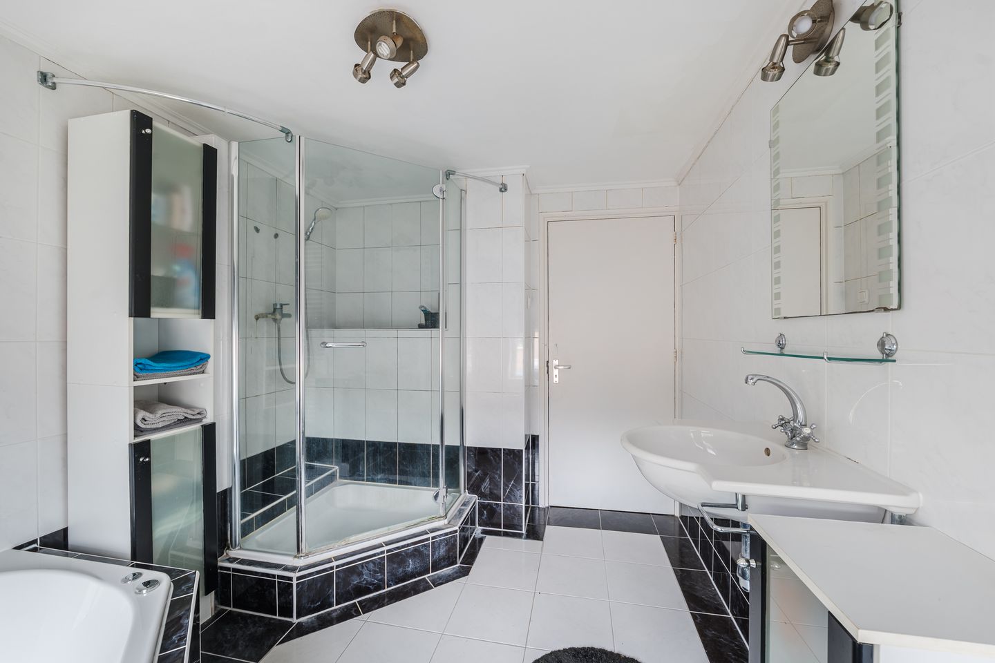 Foto 34 van Elzenlaan 8