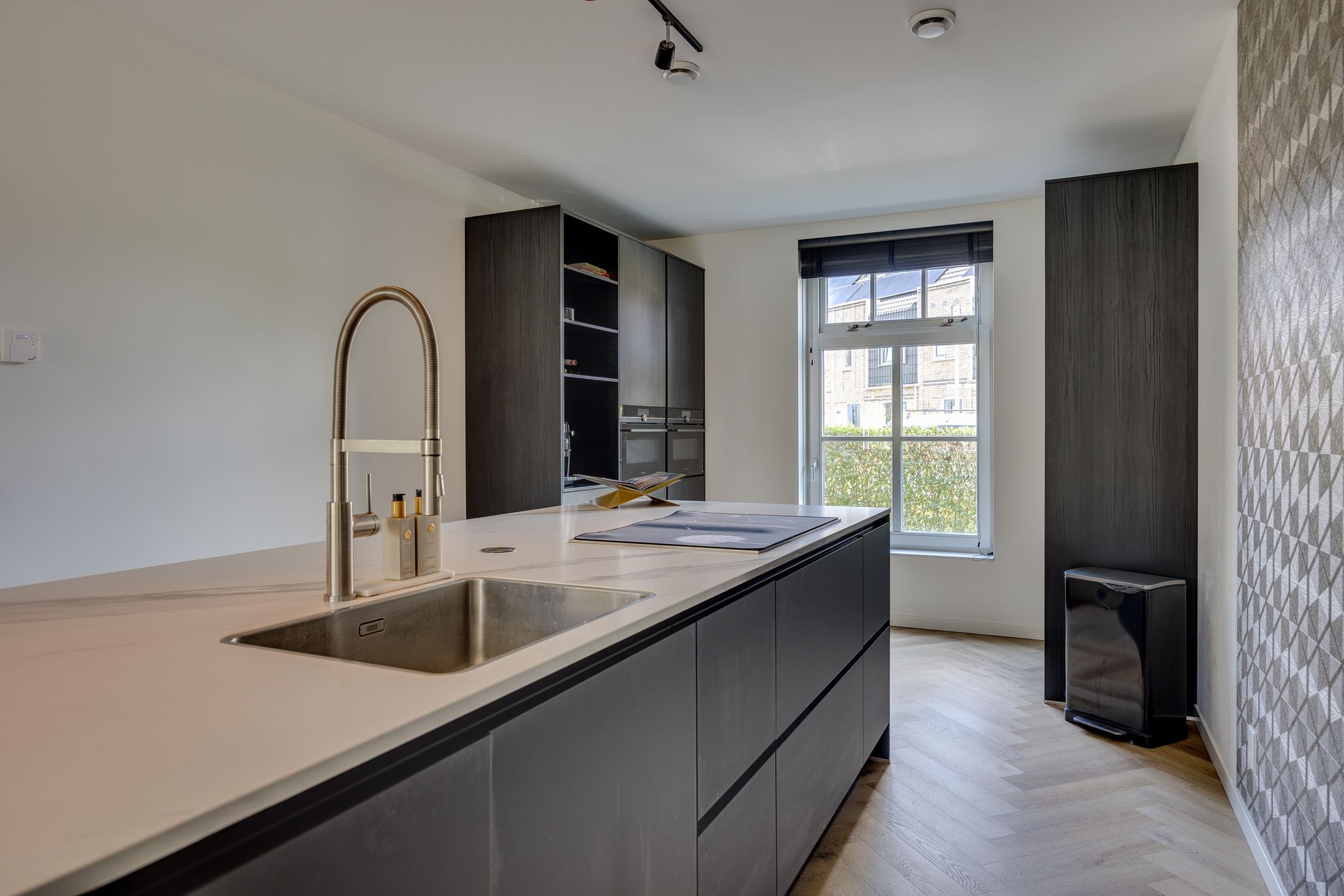 Photo 3 of Haarzichtlaan 41