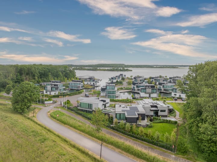 Photo 51 of Wilhelminapolderweg 18