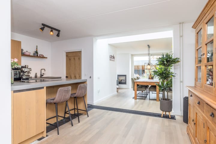 Foto 14 van Marsstraat 11