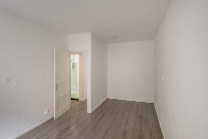 Foto 10 van Da Costastraat 33-B