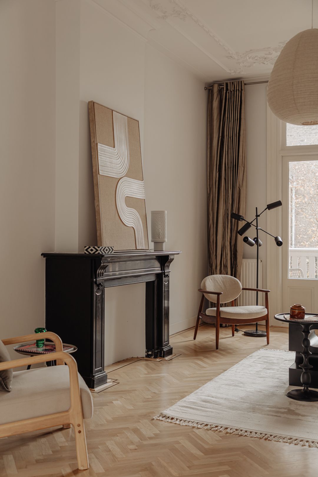 Photo 13 of Van Baerlestraat 142-2