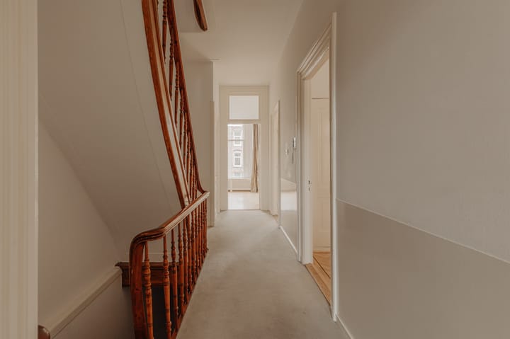 Foto 19 van Van Baerlestraat 142-2