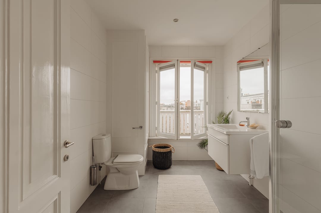 Photo 41 of Van Baerlestraat 142-2