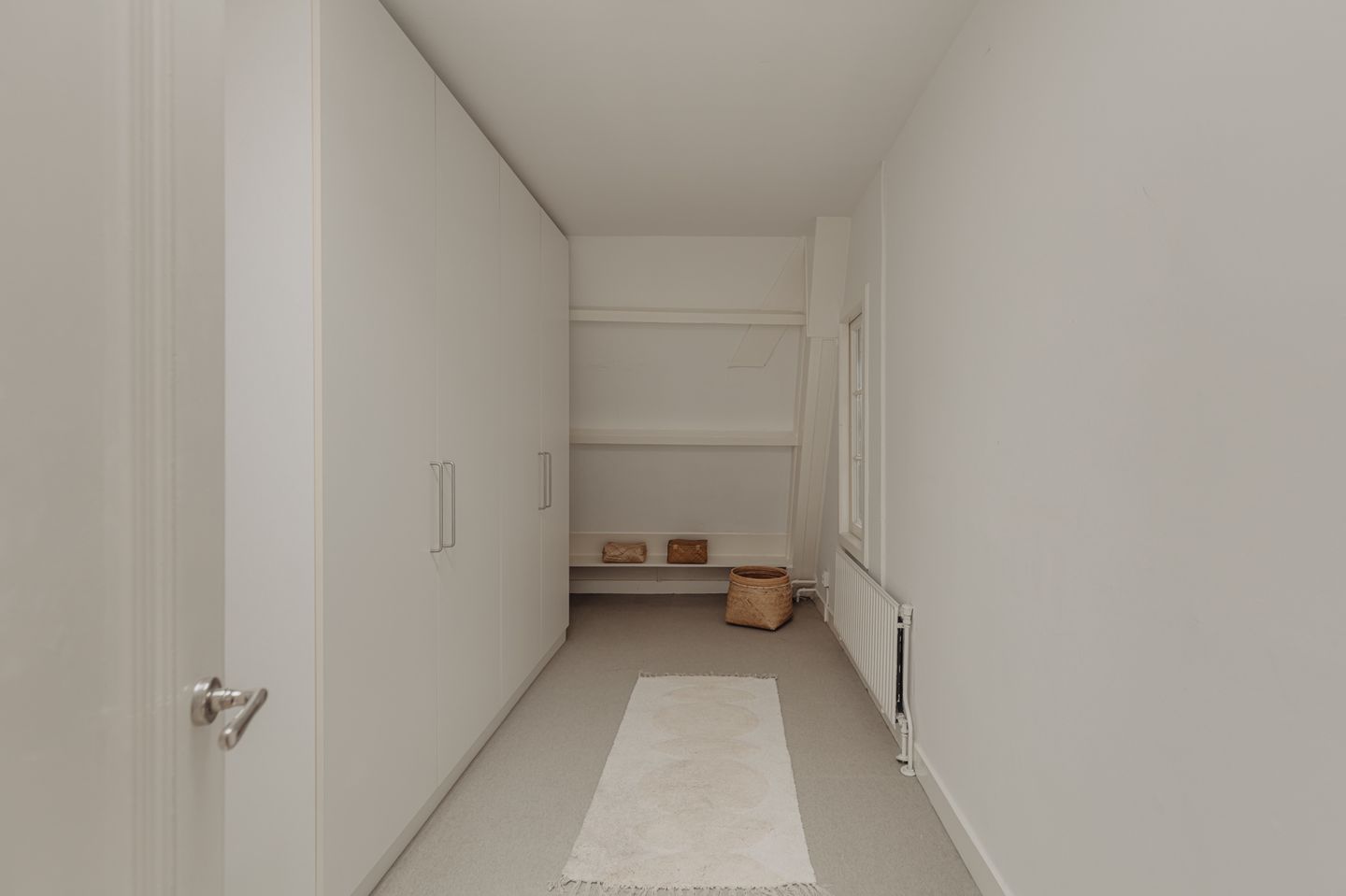 Photo 49 of Van Baerlestraat 142-2