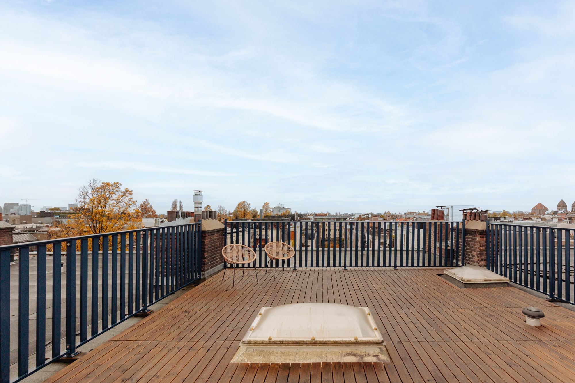 Photo 54 of Van Baerlestraat 142-2