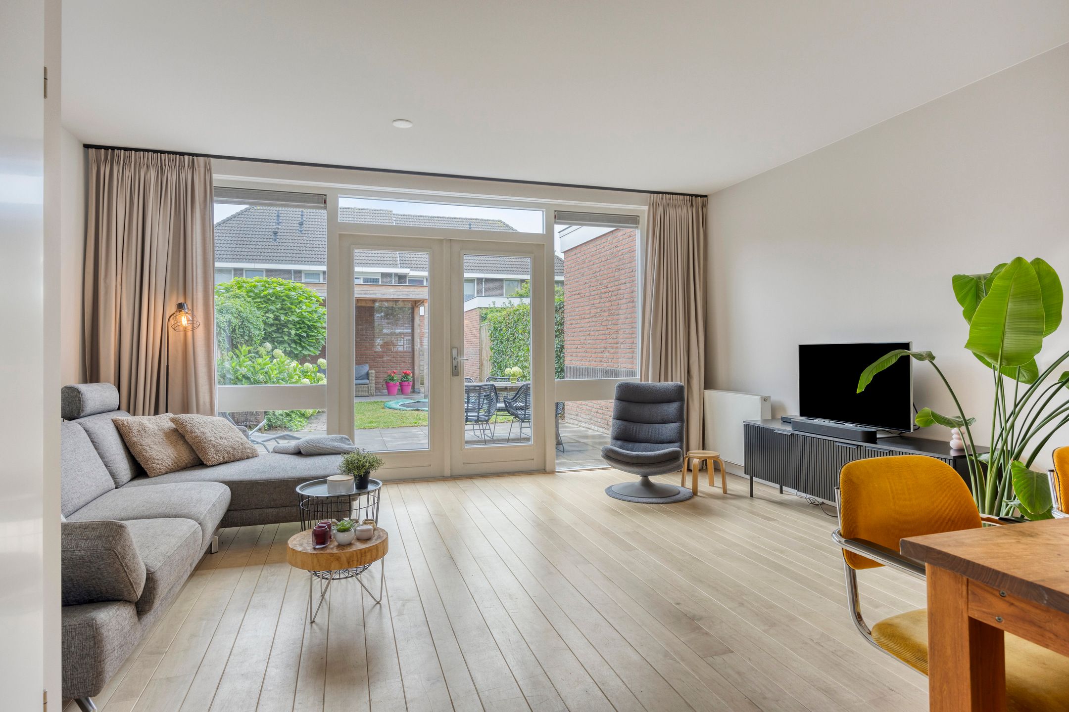 Foto 15 van Elzenweg 8