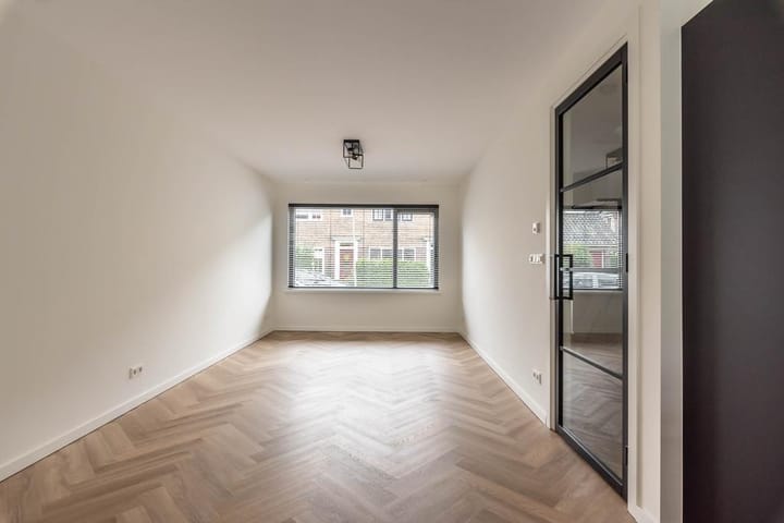 Foto 11 van Trompstraat 95