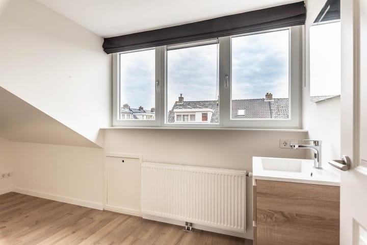 Foto 36 van Trompstraat 95