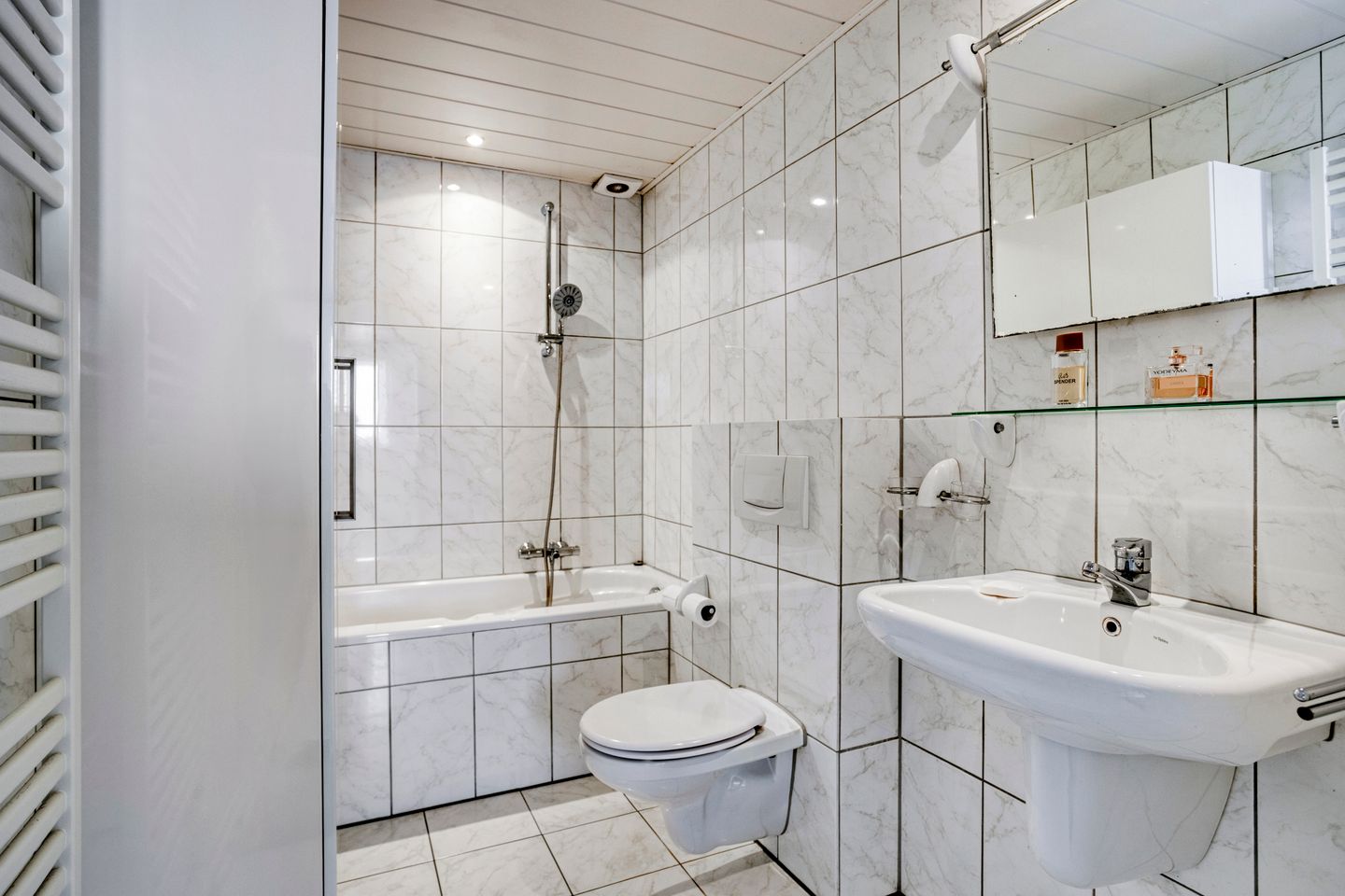 Photo 19 of Arthur van Schendelstraat 16