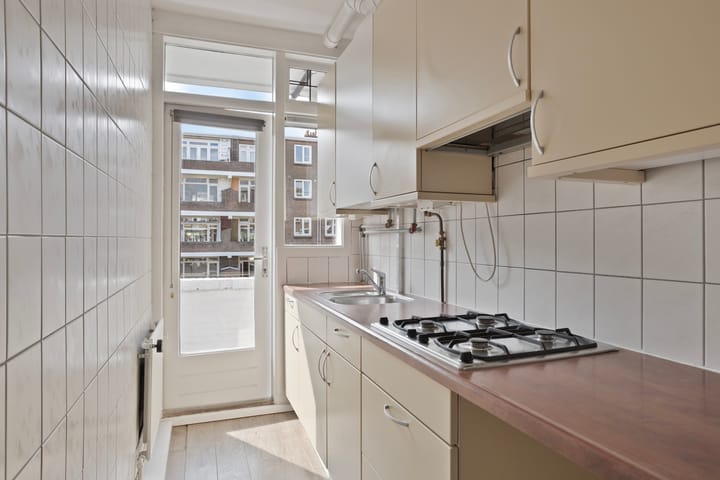 Foto 13 van Van der Meydestraat 24-C