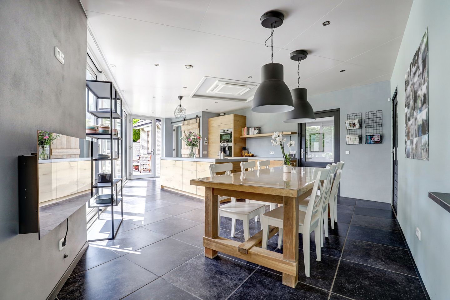 Photo 20 of Theod. Pubbenstraat 9