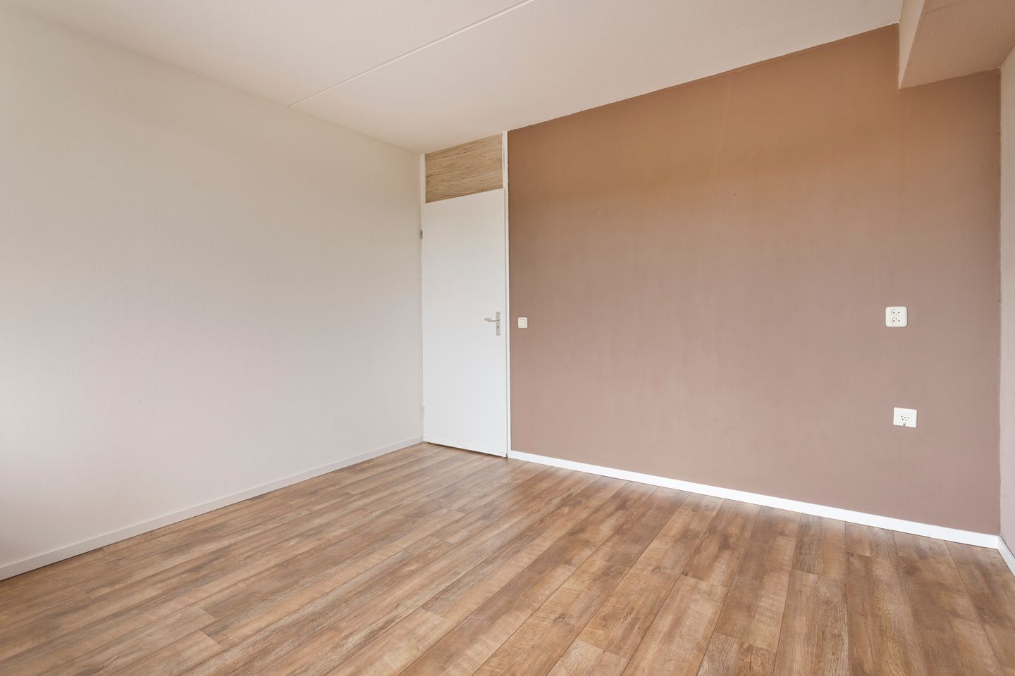 Photo 19 of Spoorstraat 5-F