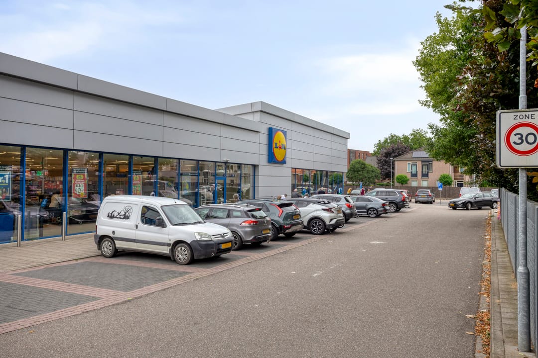 Photo 28 of Spoorstraat 5-F