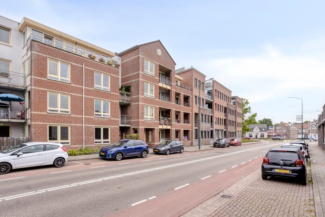 Photo 31 of Spoorstraat 5-F